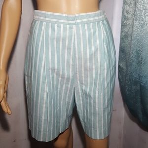 Vintage Bermuda high waisted Shorts pastel mint & white stripes